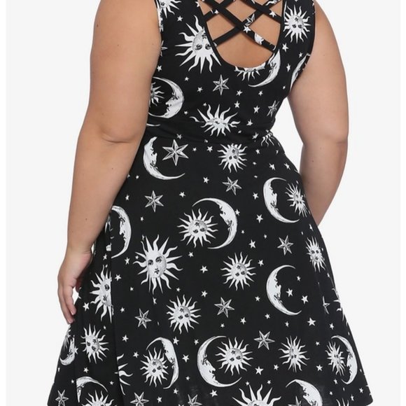 Hot Topic Dresses & Skirts - HOT TOPIC CELESTIAL DRESS / PLUS SIZE